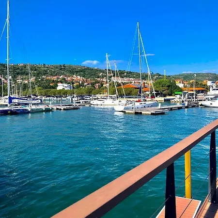 Plavajoca Hiska Bonaca Parco vacanze Portorose